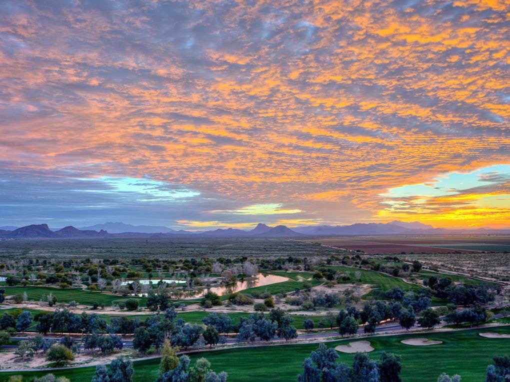 Sunset over the golf course beside Talking Stick Resort